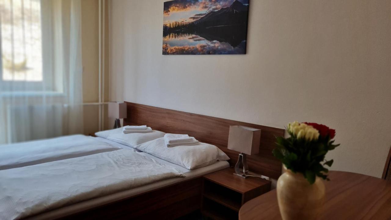 Hotel Sipox Strba Bagian luar foto