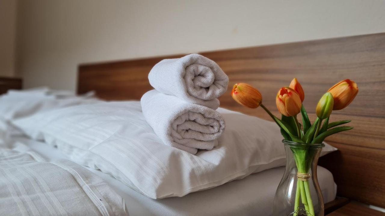 Hotel Sipox Strba Bagian luar foto