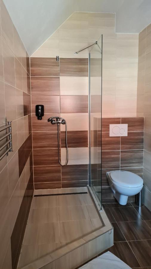 Hotel Sipox Strba Bagian luar foto