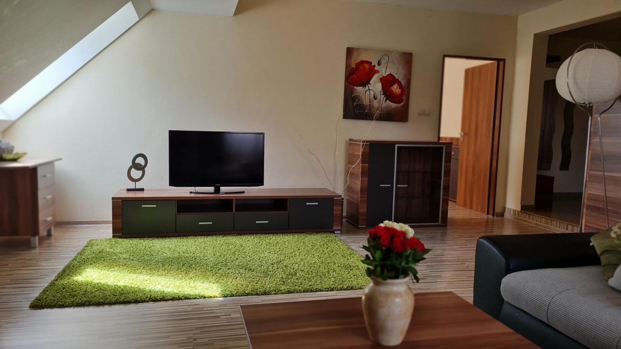 Hotel Sipox Strba Bagian luar foto