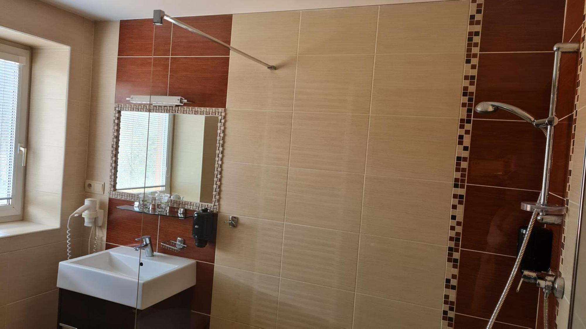 Hotel Sipox Strba Bagian luar foto