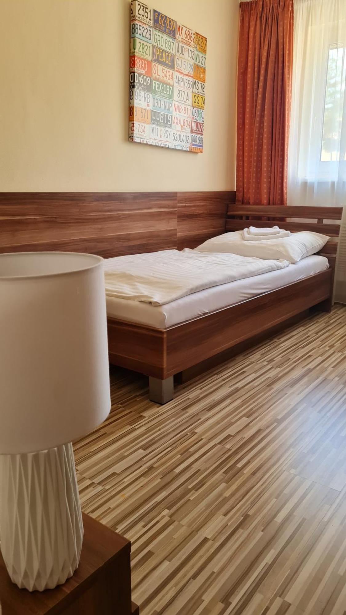 Hotel Sipox Strba Bagian luar foto