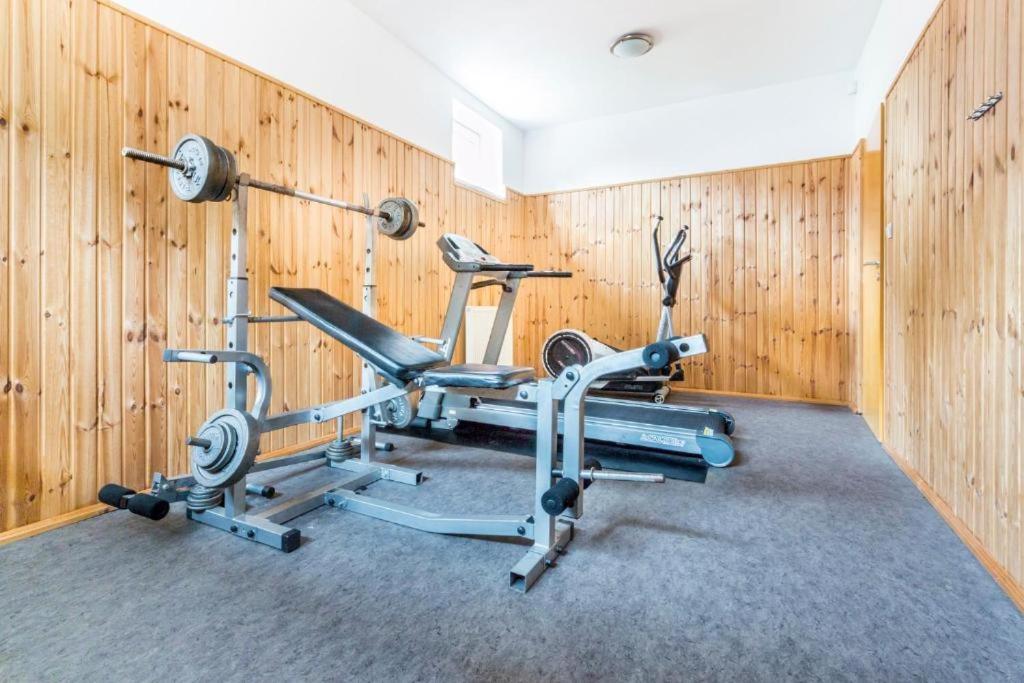 Hotel Sipox Strba Bagian luar foto