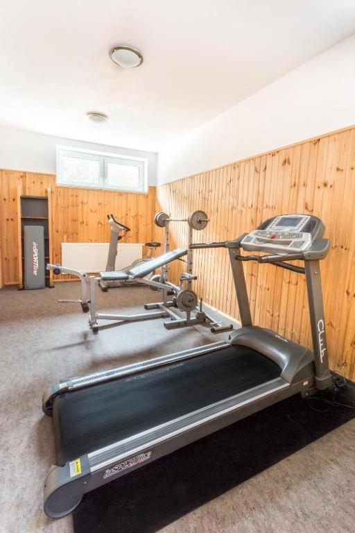 Hotel Sipox Strba Bagian luar foto