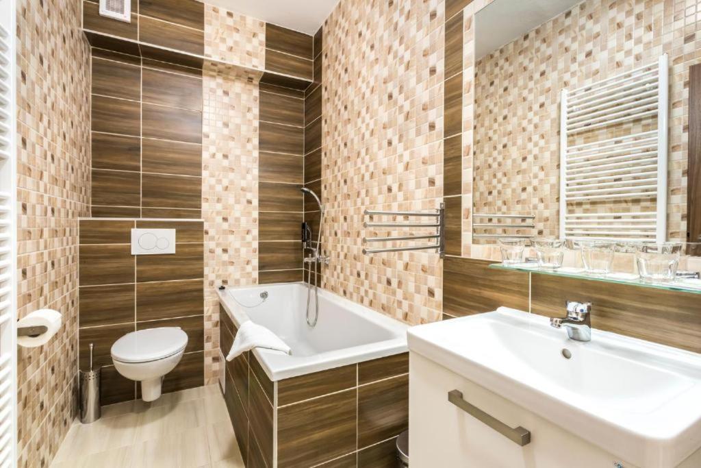 Hotel Sipox Strba Bagian luar foto