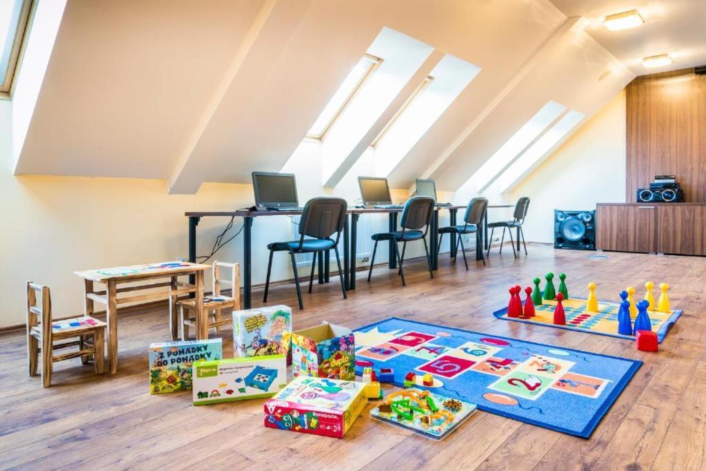 Hotel Sipox Strba Bagian luar foto
